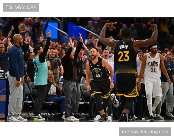 勇士火箭加时赛战术博弈，波杰姆斯基关键得分建立优势